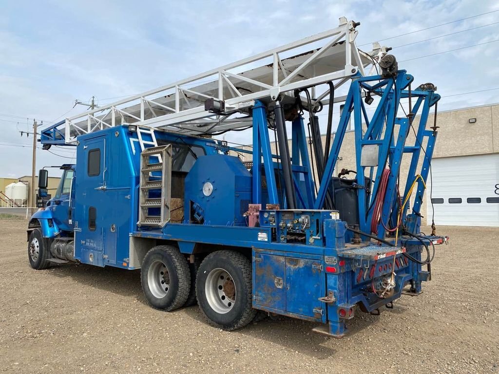 2007 International 7400 SFA Tandem Axle Swab Rig #7440 BP