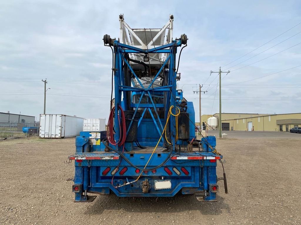 2007 International 7400 SFA Tandem Axle Swab Rig #7440 BP