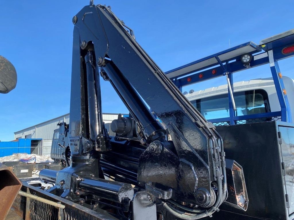 2005 International 4300 Knuckle Boom Truck #8250 BP