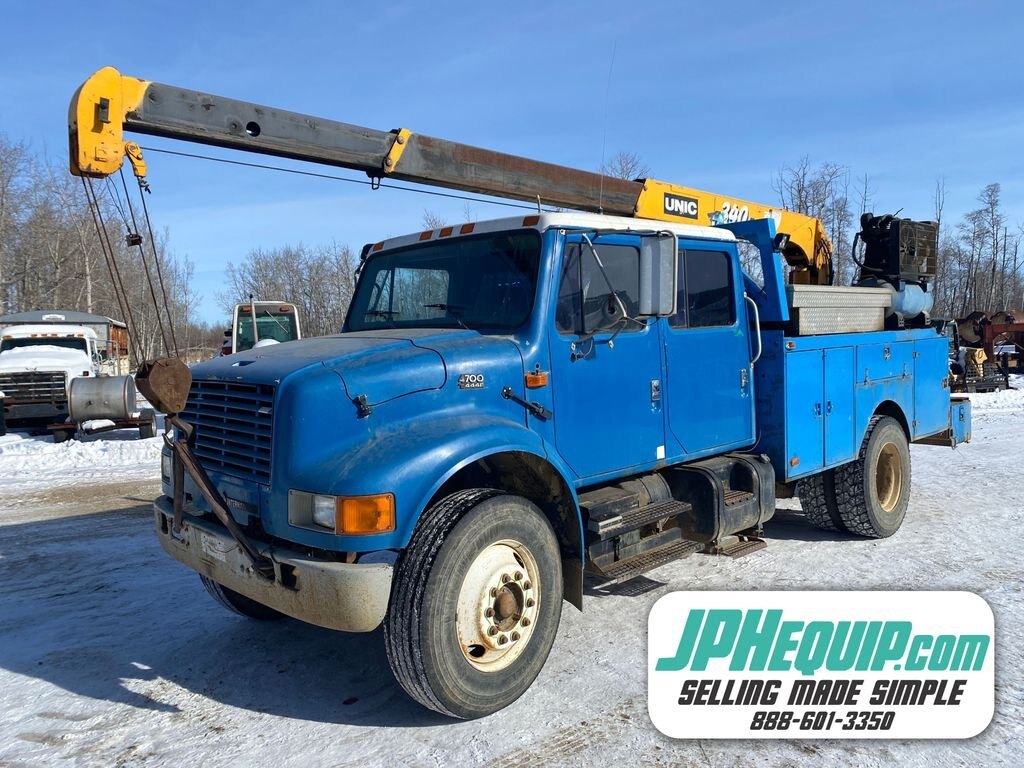 1998 International 4700 Service Truck and Crane - #8382 AS