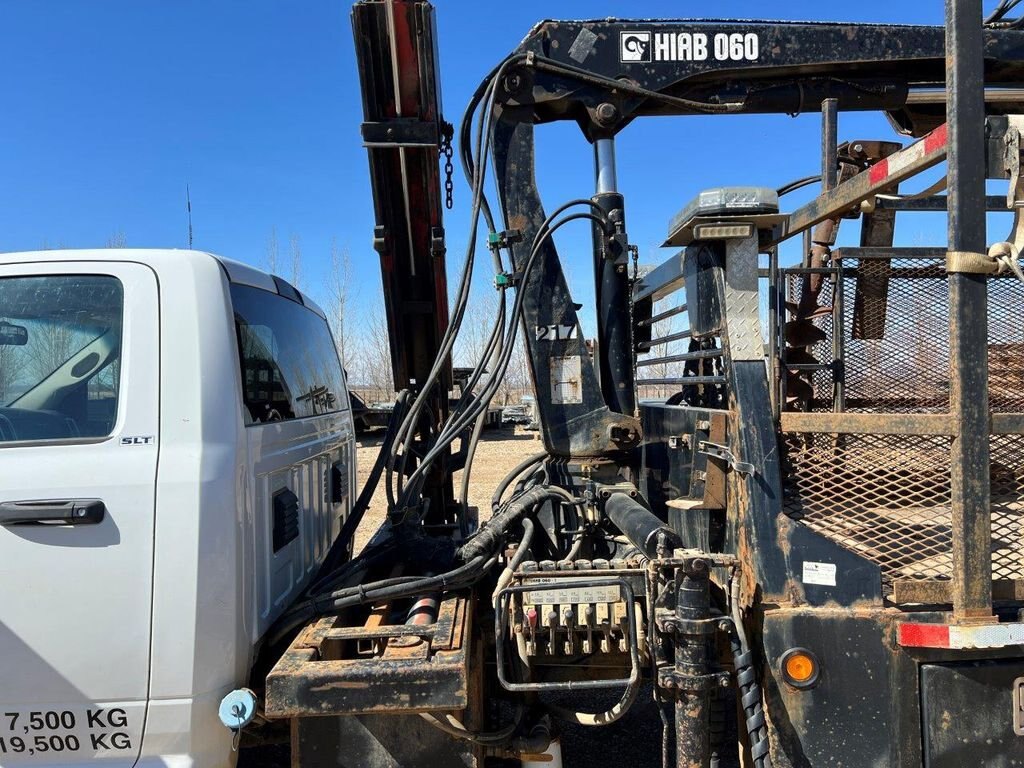 2014 Dodge RAM 5500 HD SLT Picker and Post Driving Truck LOW KMs #8533 JF