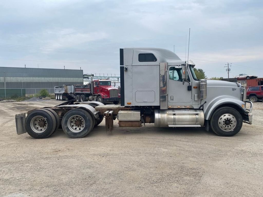 2010 International 9900 Eagle Heavy Duty Truck #7739 AS