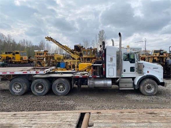 2006 Kenworth Kenworth T800 Tri axle Winch Truck #6268 AS