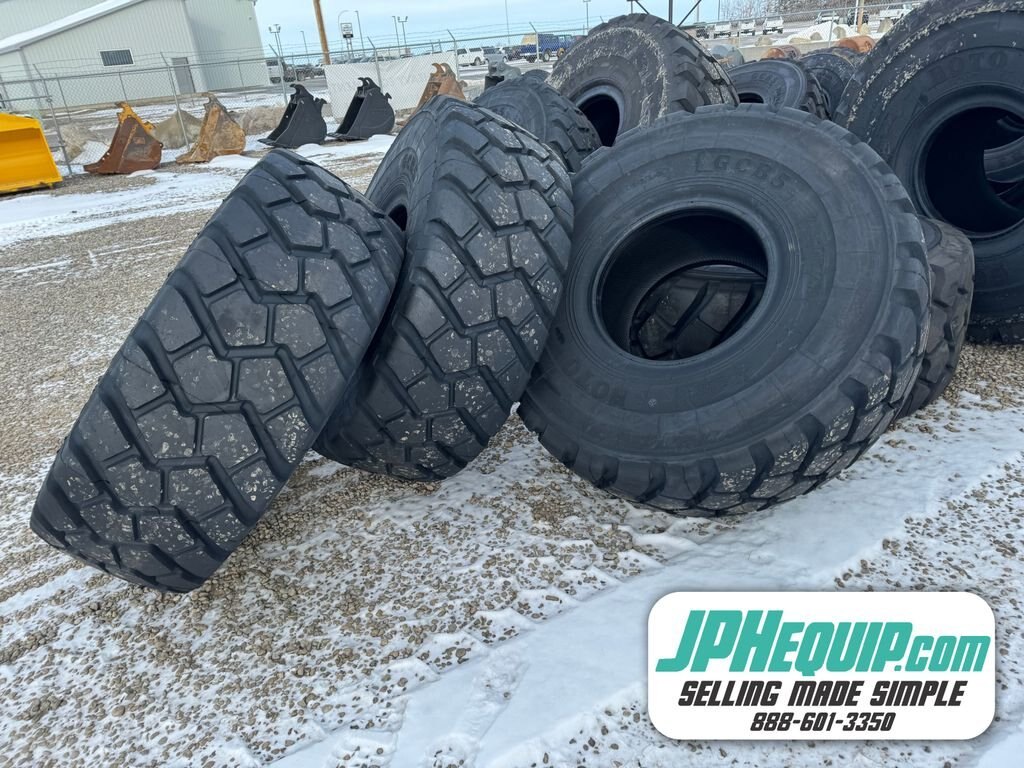 2024 Boto 23.5R25 GCB5 Tires - #8184 JPH