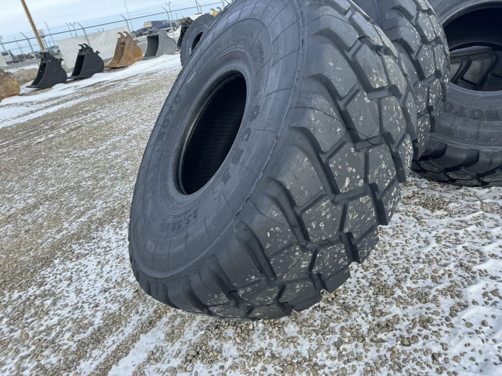 2024 Boto 23.5R25 GCB5 Tires #8184 JPH