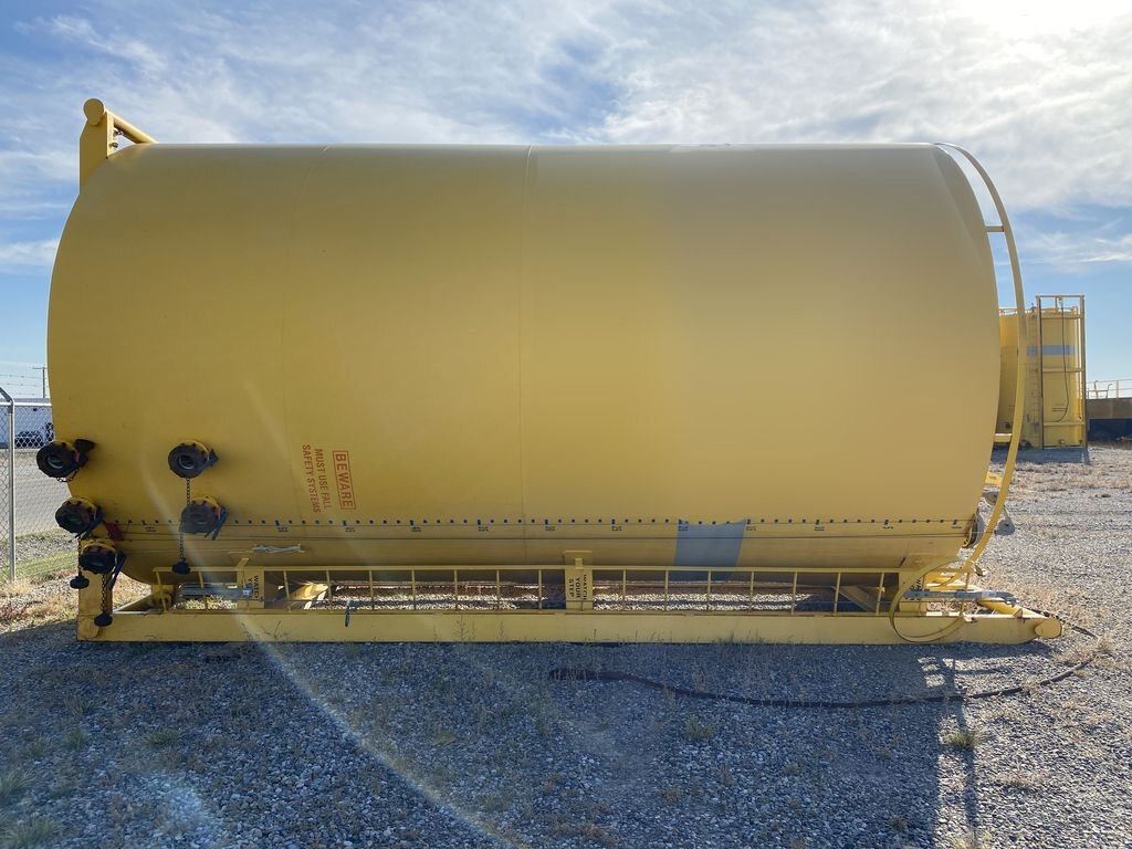 Remo 400 Barrel Tank 17 Available @ $22,000 Per Tank 400 Barrel Acid Tank, 400 Barrell Fuel Storage Tank, 400 Barrell Hydrocarbon Tank, 400 Barrell Diesel Fuel #8385 BP