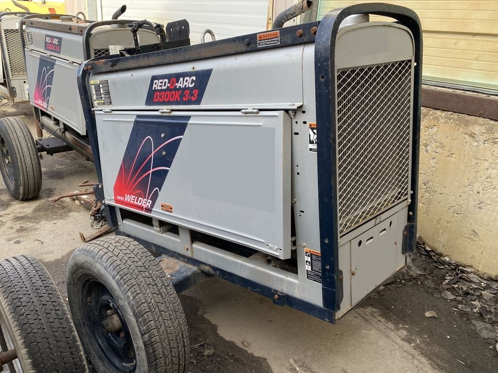 2011 Red D Arc D300K3+3 Welder