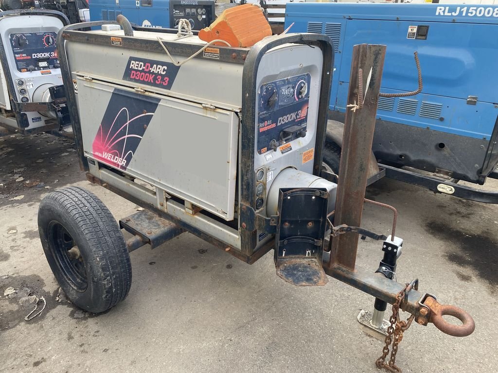 2010 Red D Arc D300K3+3 Welder