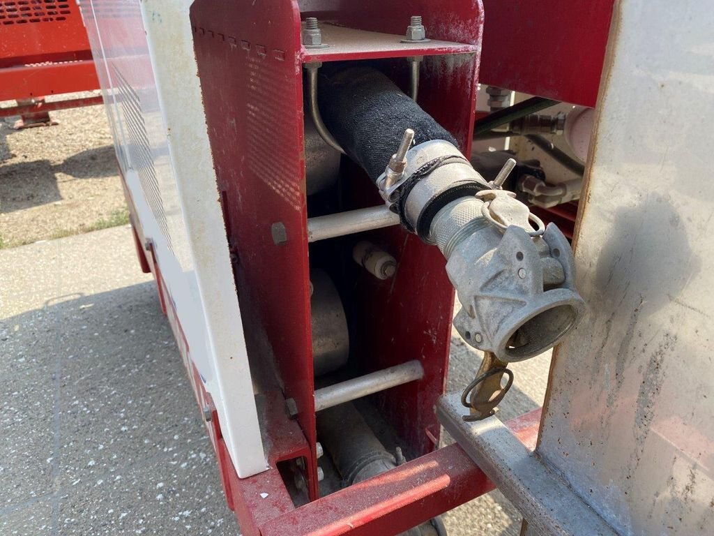 2008 D2 Concrete Pump