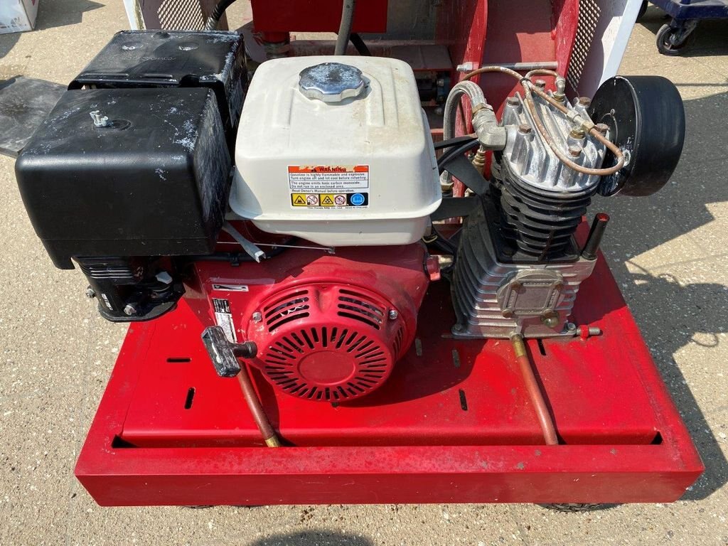 2008 D2 Concrete Pump