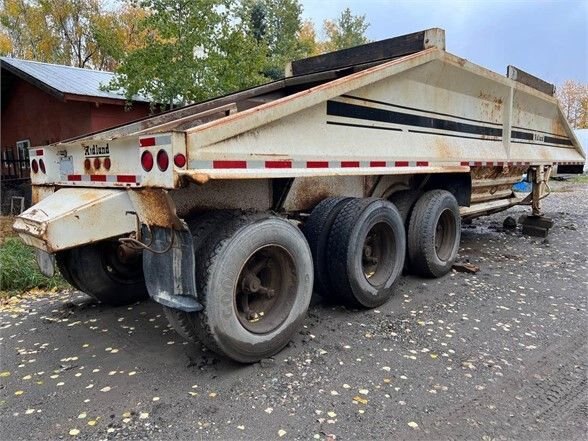 1994 Midland Tridem Clam Dump Gravel Trailer #7886 JF