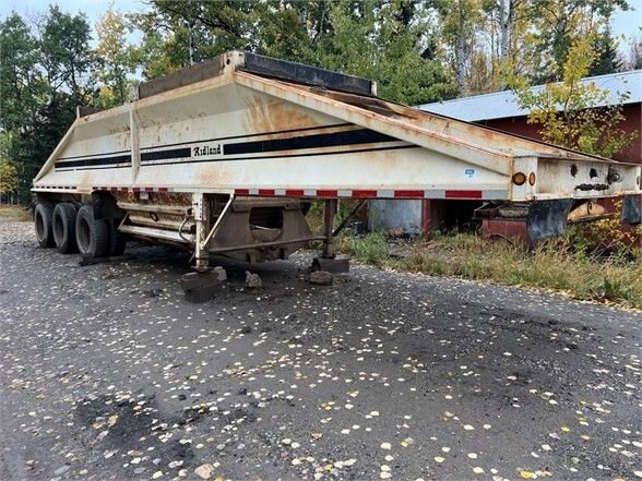 1994 Midland Tridem Clam Dump Gravel Trailer #7886 JF