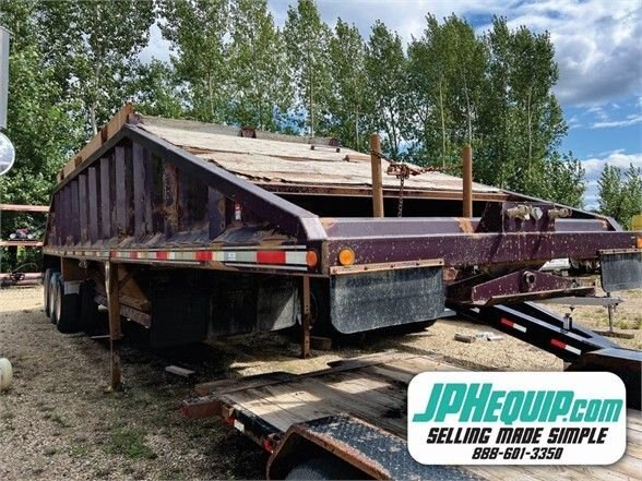 1993 DECAP Tridem Belly Dump Trailer