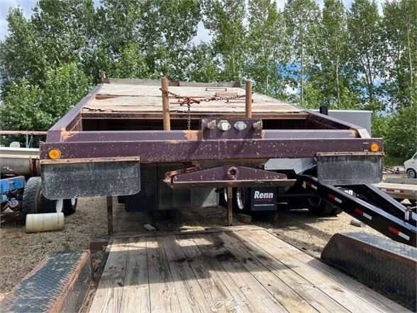 1993 DECAP Tridem Belly Dump Trailer