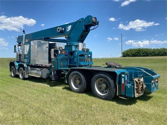 2002 Kenworth C500 with 30 Ton Picker Crane MANITOWOC 30100C #6985 BP