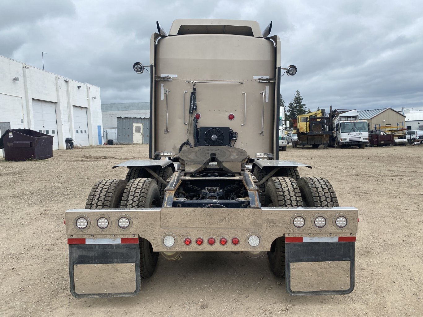 2007 Kenworth W900B Heavy Truck with Sleeper #8786 BP