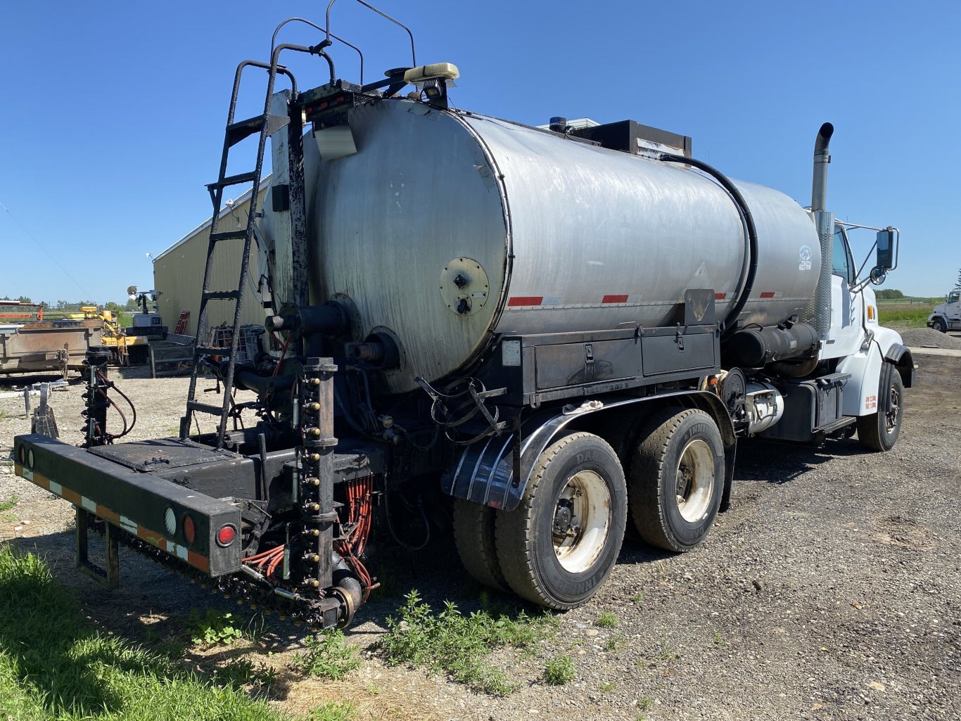 2000 Sterling LT9500 Asphalt Distributor Truck 3,600 Gallons #8798 BP