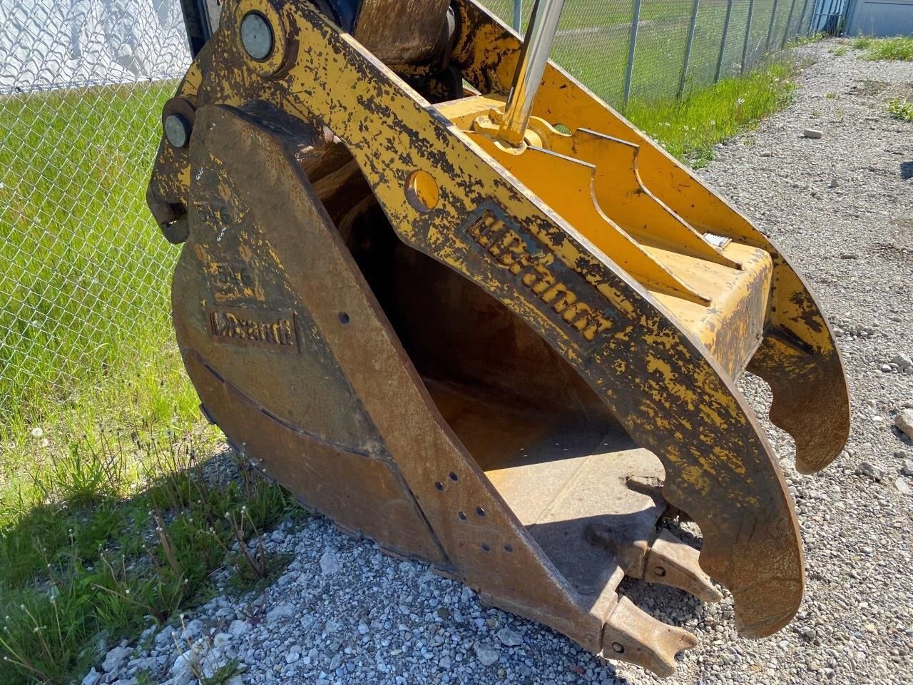 2019 Deere 300G LC Excavator with Dig Bucket #8756 BP