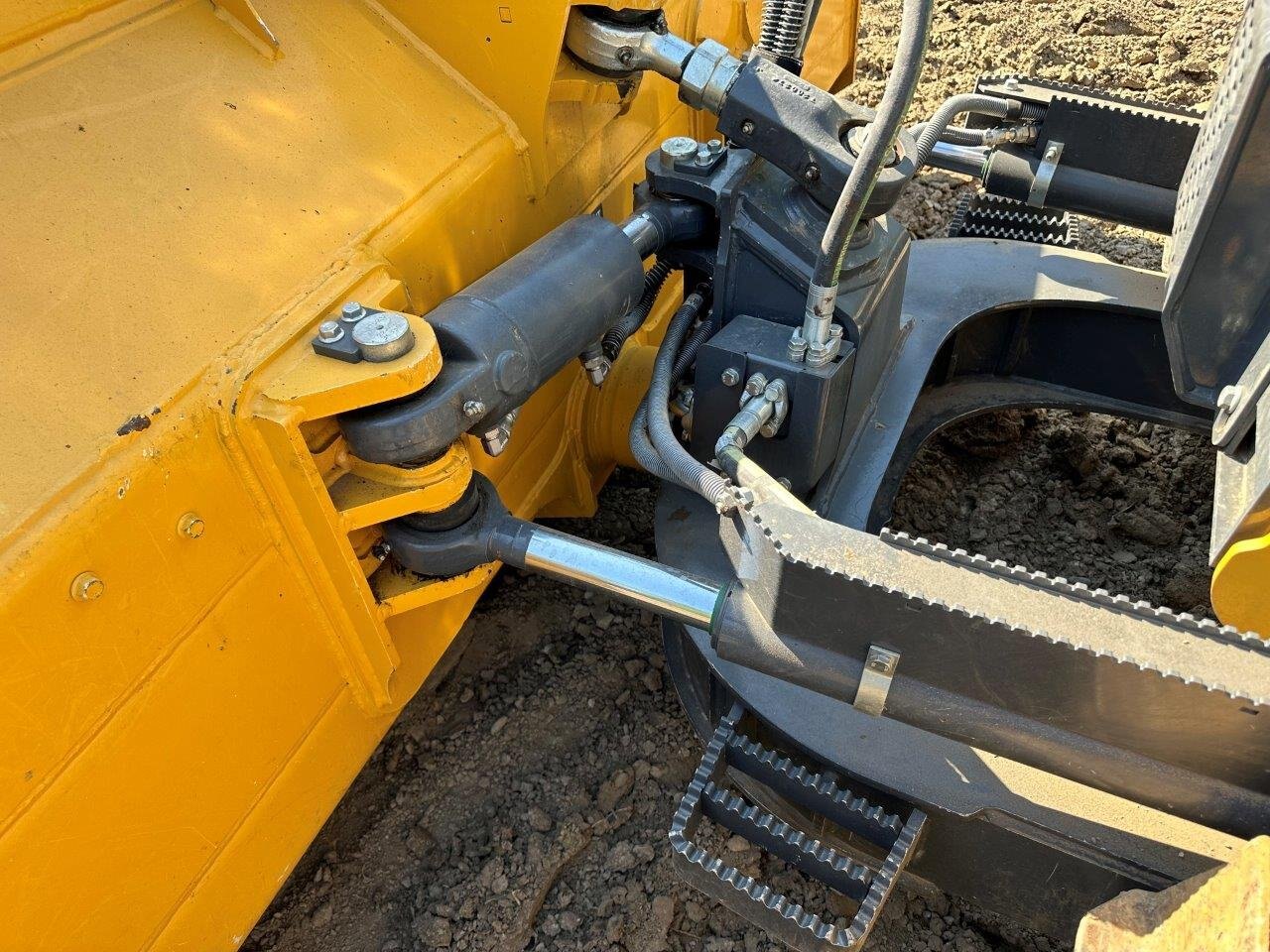 2023 John Deere 650 P Tier Crawler Dozer #8823 JA