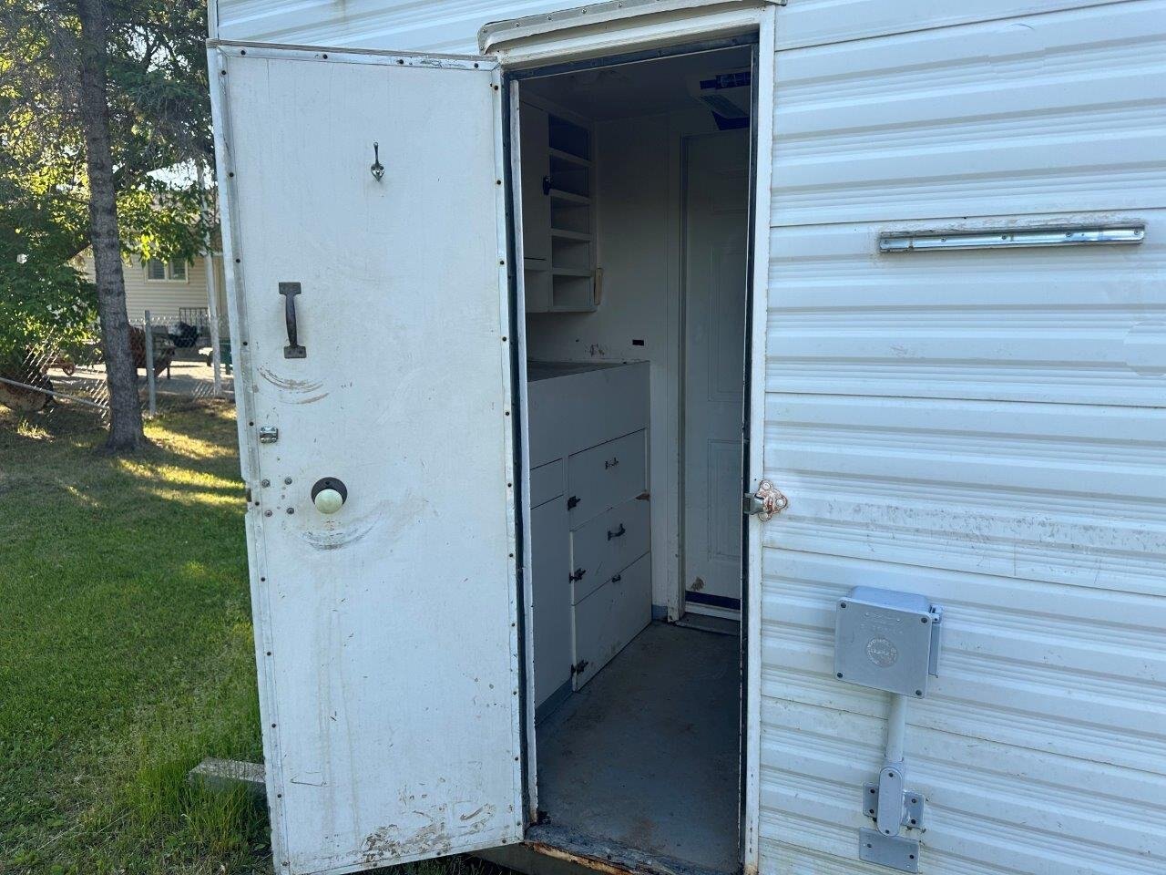 2007 Custom Built Non Destructive Testing (NDT) Shack #8810 JA