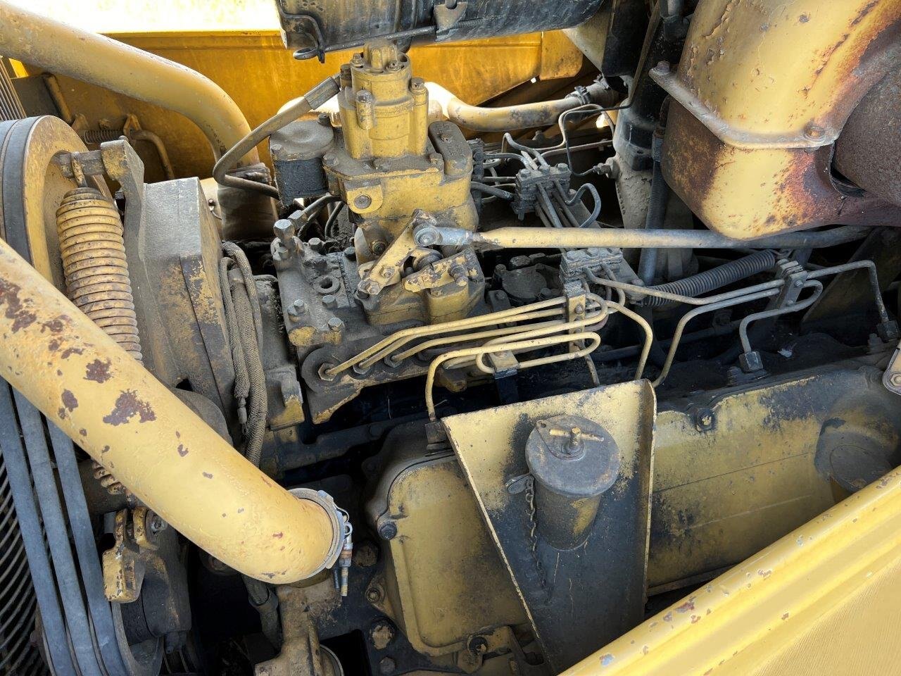 1983 CAT D8L Dozer with Single Shank Ripper #8770 JF