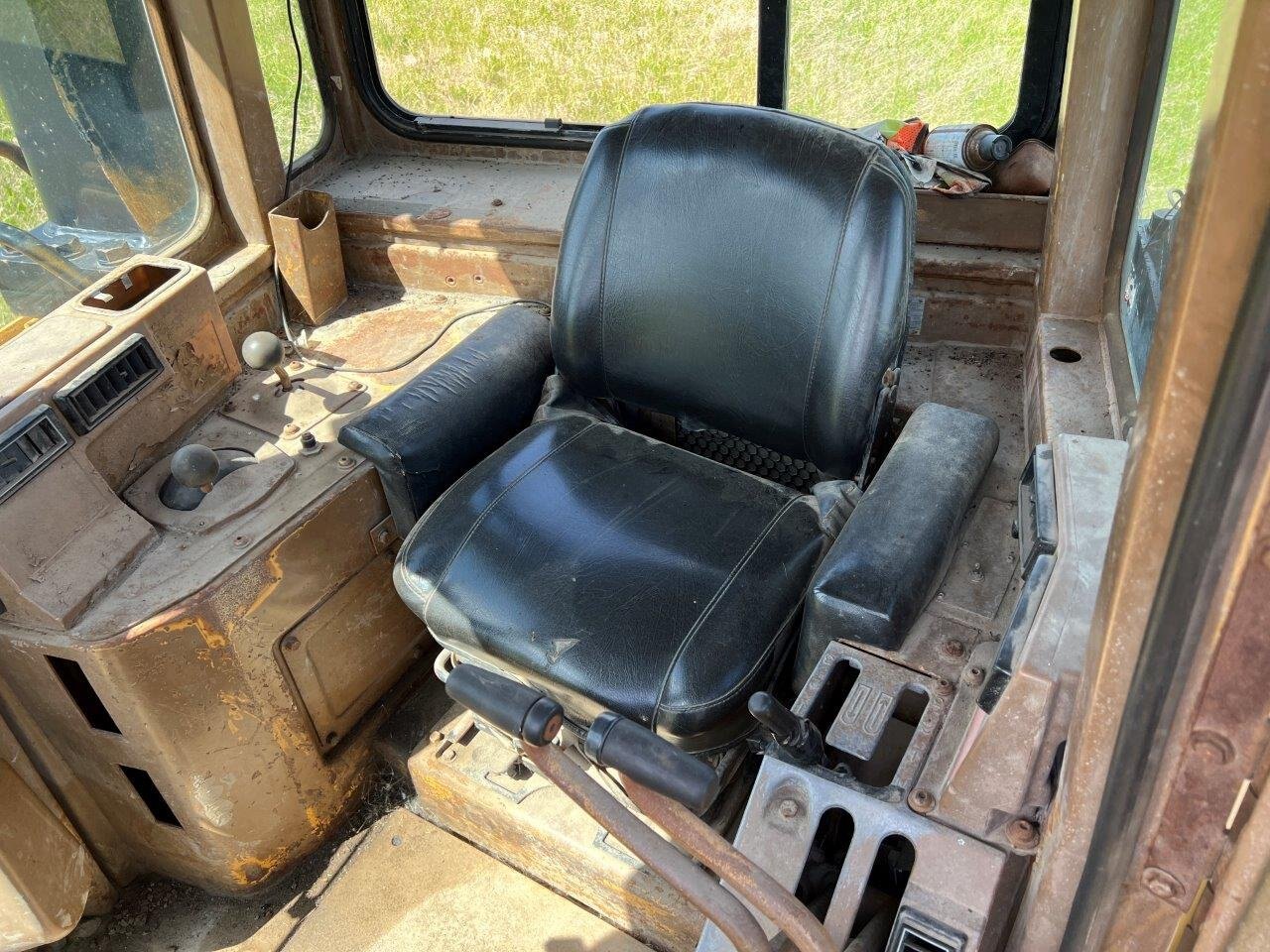 1983 CAT D8L Dozer with Single Shank Ripper #8770 JF