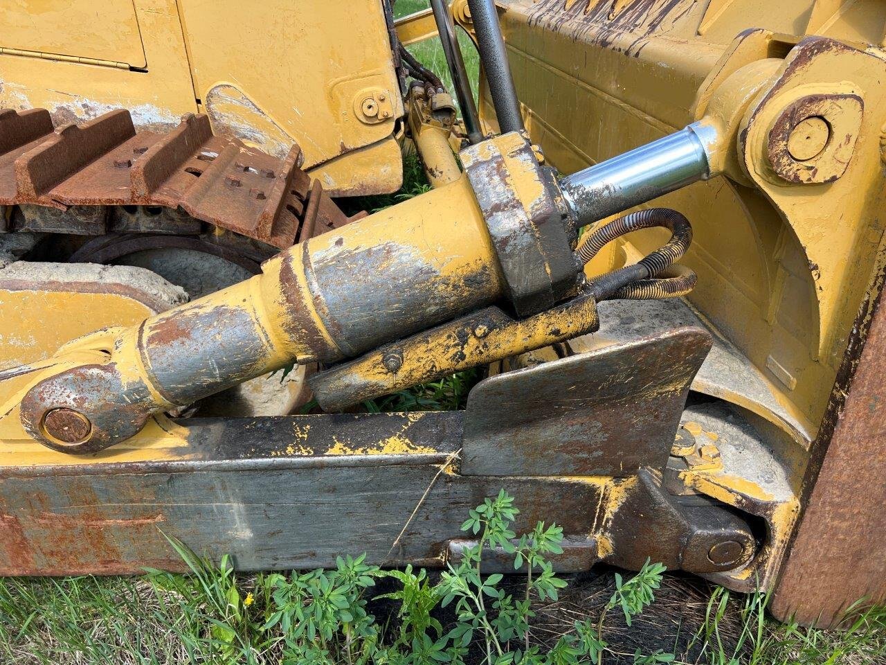 1996 CAT D8N Dozer with Ripper and NEW Engine #8771 JF