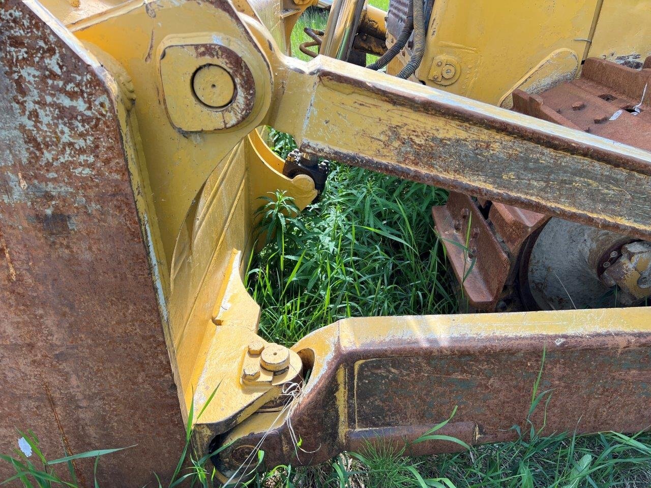 1996 CAT D8N Dozer with Ripper and NEW Engine #8771 JF