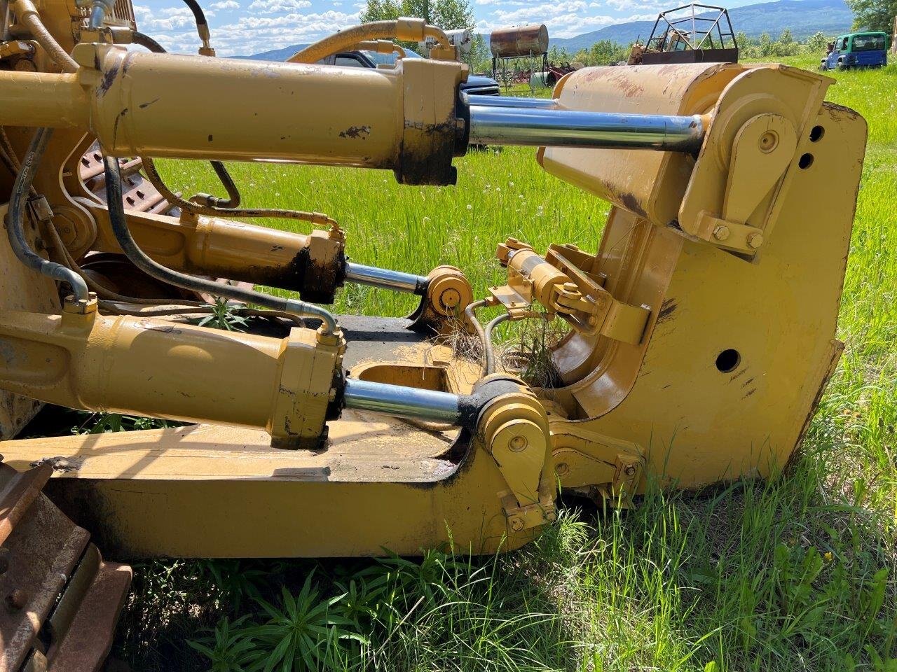 1996 CAT D8N Dozer with Ripper and NEW Engine #8771 JF