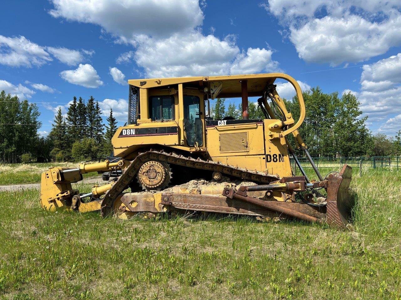 1989 CAT D8N Dozer with Ripper and NEW Undercarriage #8772 JF