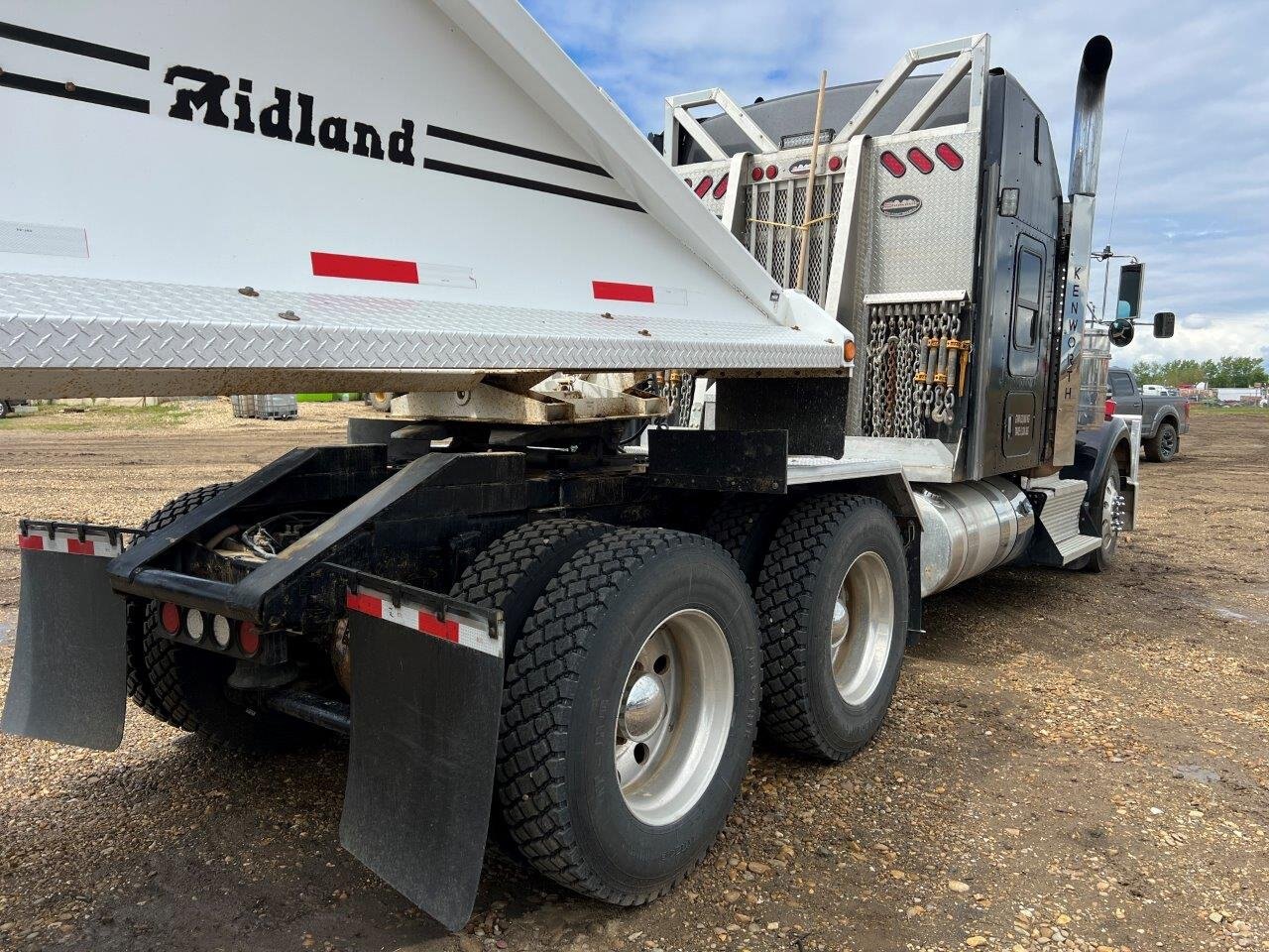 2015 Kenworth W900 Tandem Sleeper Tractor CAT Powered #8721 JF