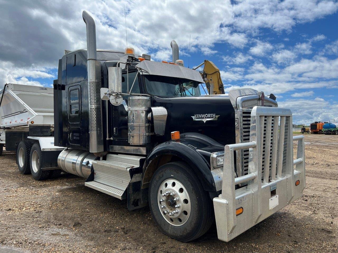 2015 Kenworth W900 Tandem Sleeper Tractor CAT Powered #8721 JF