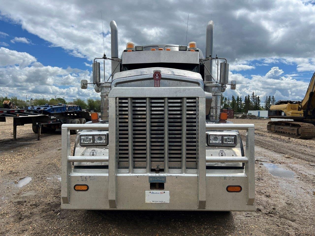 2015 Kenworth W900 Tandem Sleeper Tractor CAT Powered #8721 JF