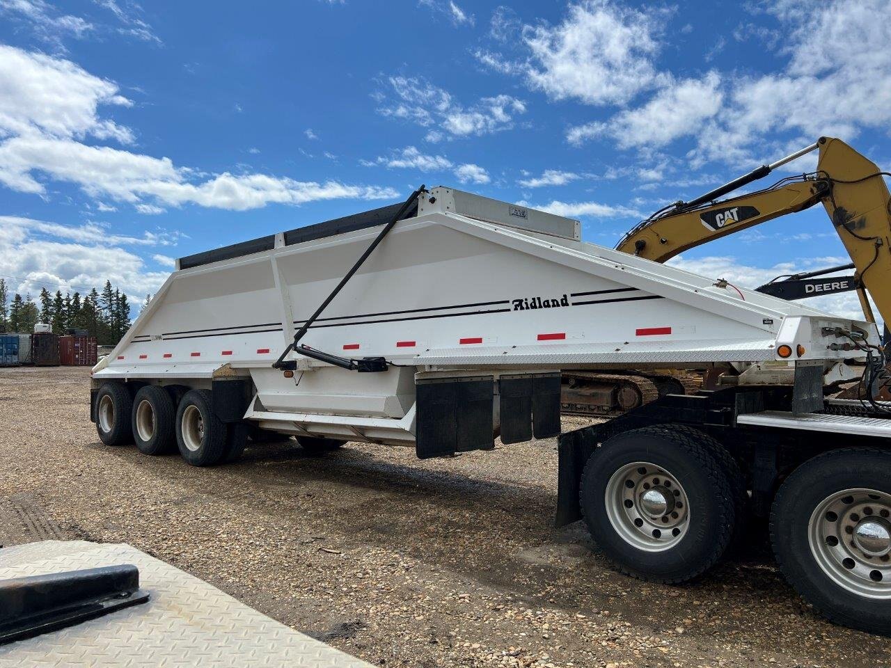 2011 Midland MG38 TC3000 Triaxle Clam Bottom Dump Trailer #8723 JF