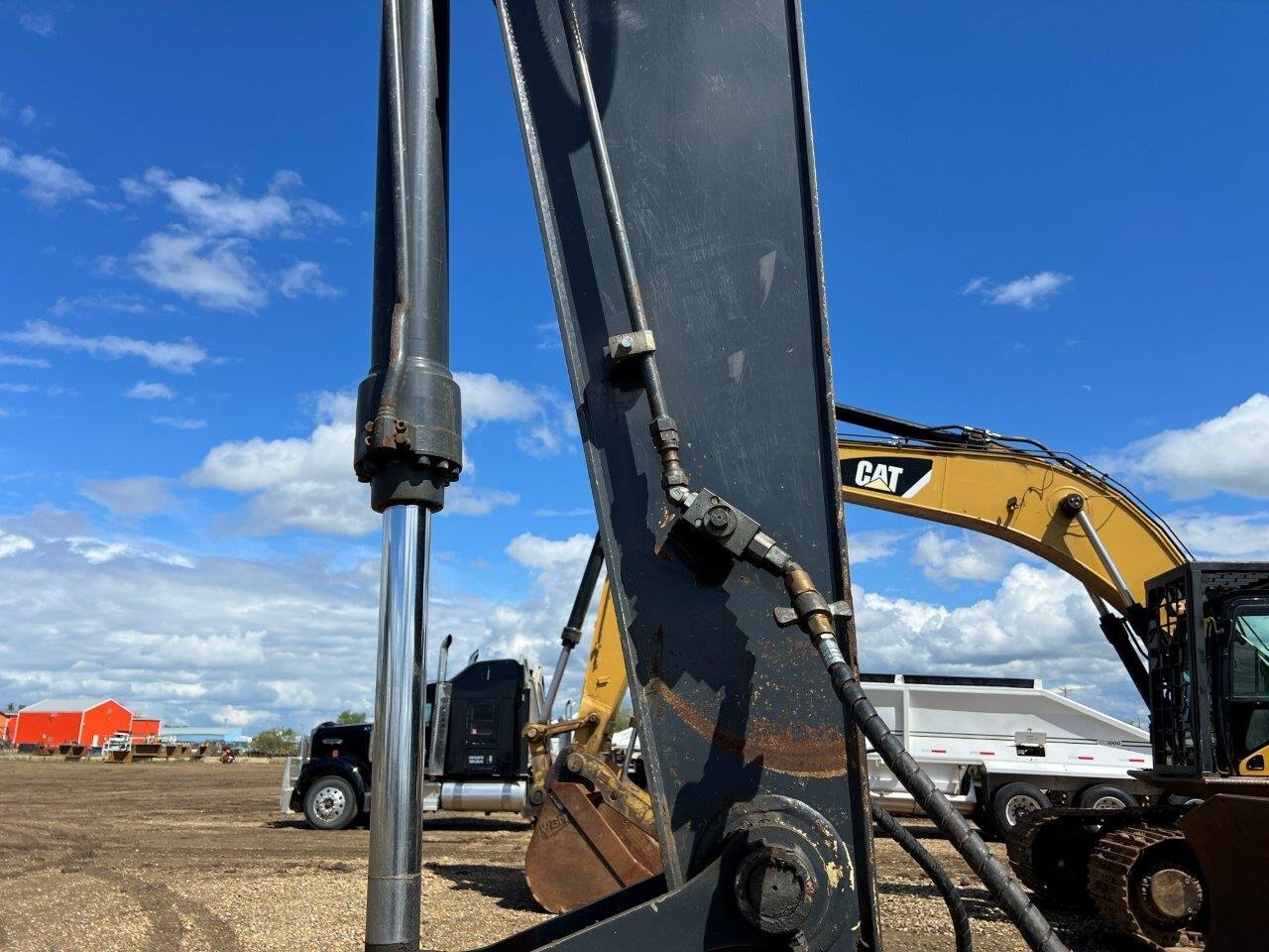 2011 Deere 225D LC Excavator #8729 JF