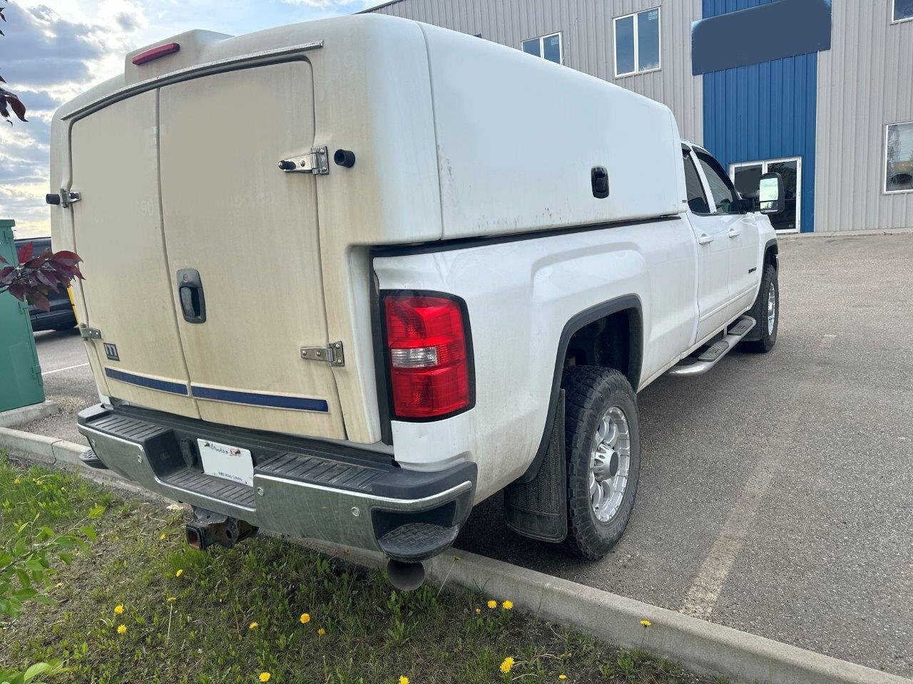 2015 GMC Sierra 3500 HD Double Cab with Tool Canopy #8652 JA