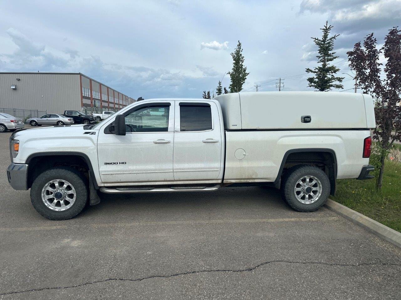 2015 GMC Sierra 3500 HD Double Cab with Tool Canopy #8652 JA