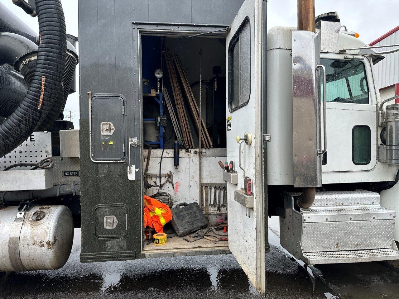 2015 Peterbilt 397 Tornado F4SL Hydrovac Truck #8638 JA