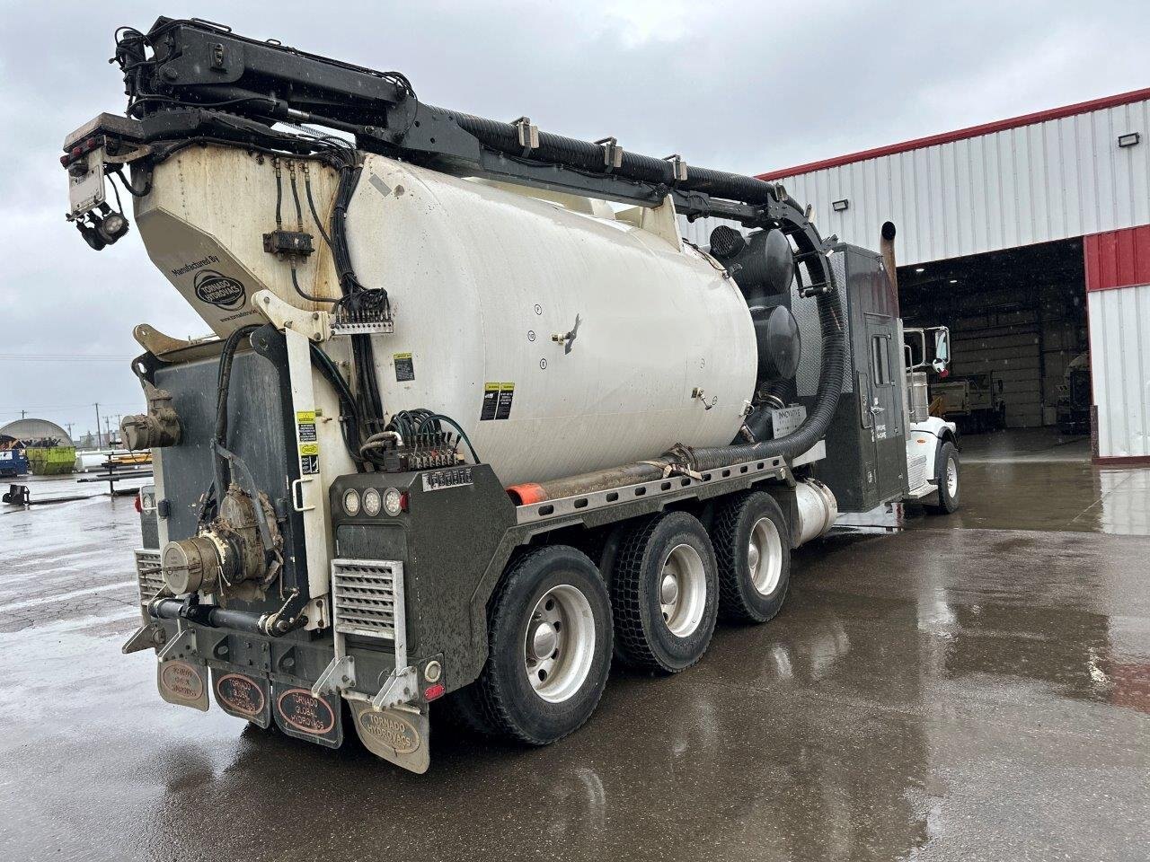 2015 Peterbilt 397 Tornado F4SL Hydrovac Truck #8638 JA