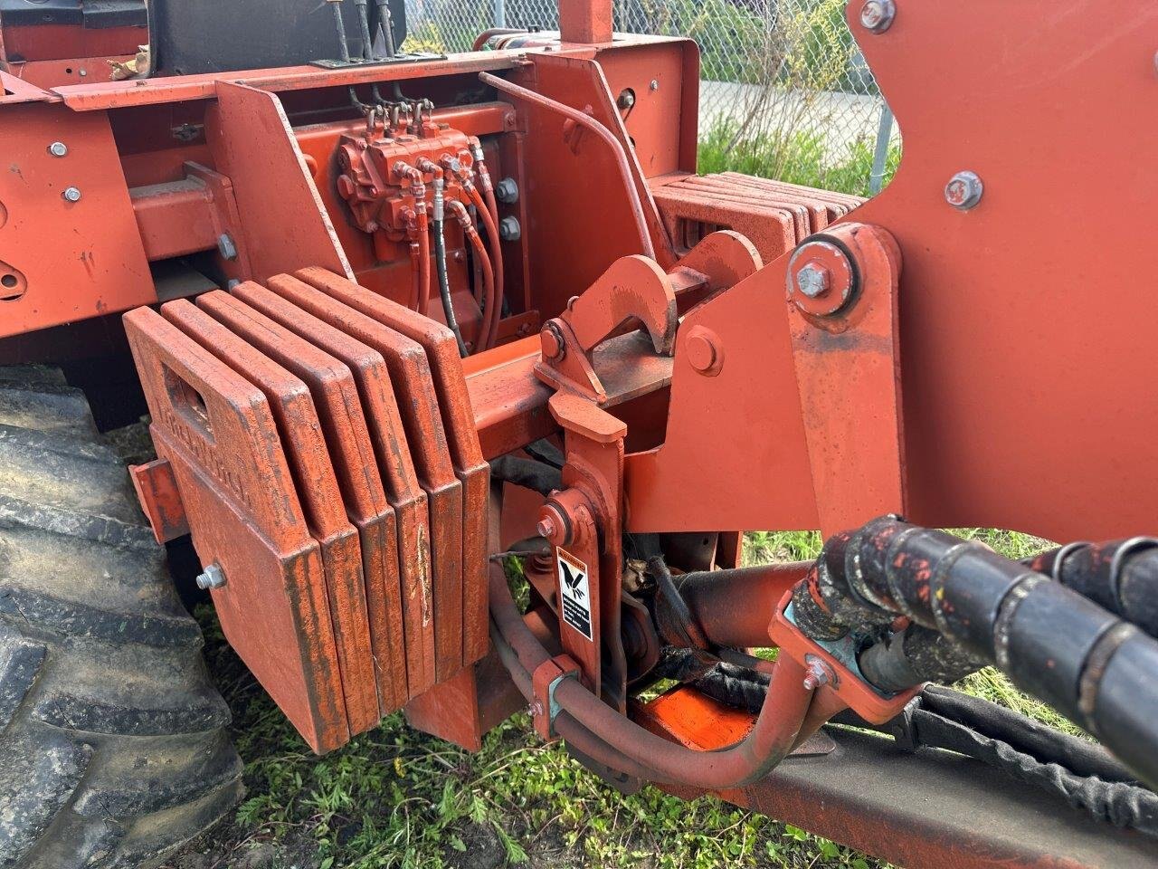 1999 Ditch Witch 8020T Ride on Trencher w Vibration Plow #8644 JA