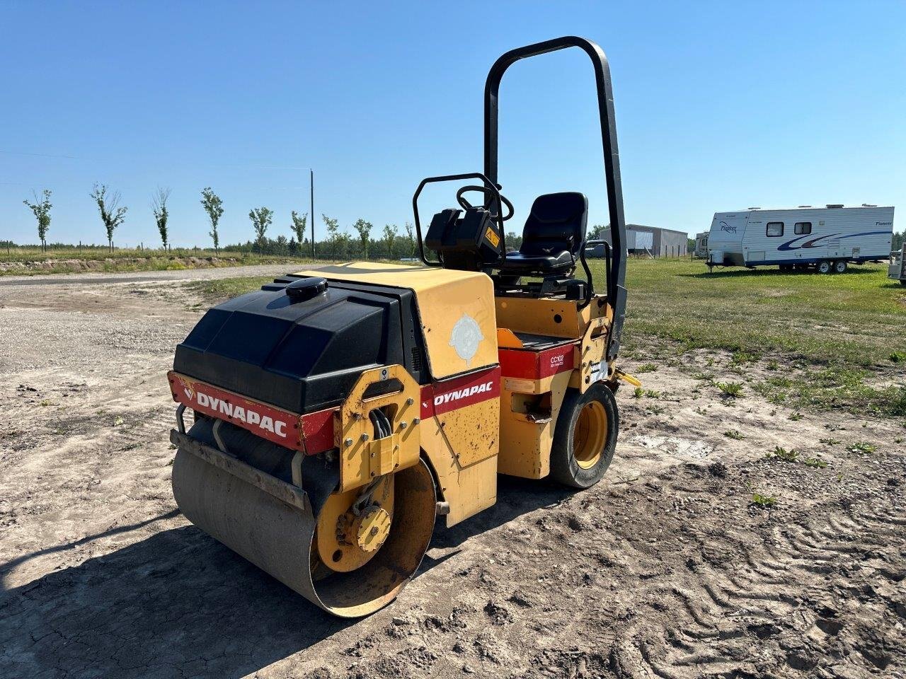 1998 Dynapac CC102C Vibratory Smooth Drum Roller #8842 JA