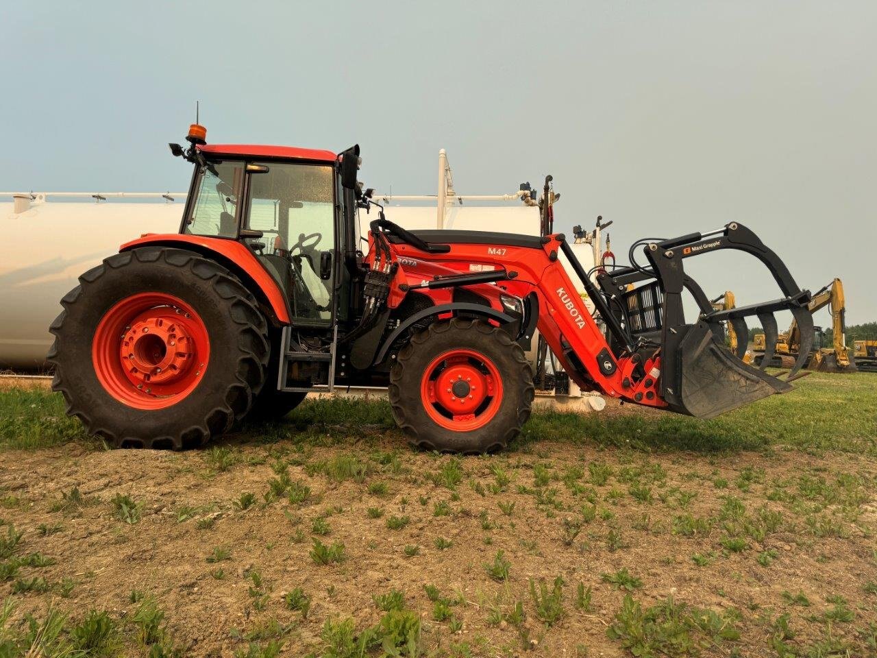 2020 Kubota M6S111D 114hp tractor with grapple #8845 JP