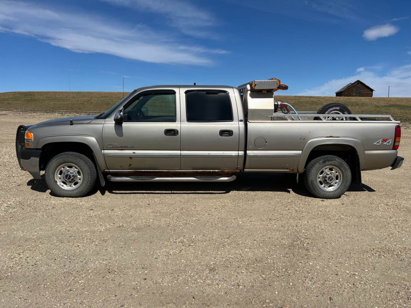 2002 GMC Sierra 2500HD CrewCab Pickup #8642 JF