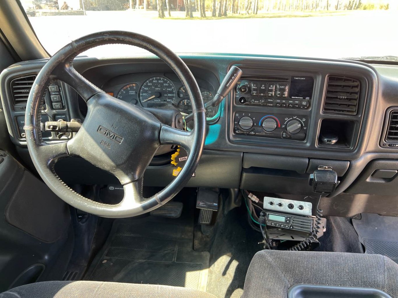 2002 GMC Sierra 2500HD CrewCab Pickup #8642 JF