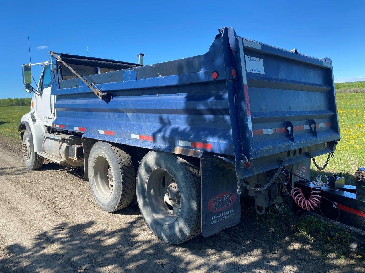 2001 Sterling LT 9500 Tandem Gravel Truck #8670 AS