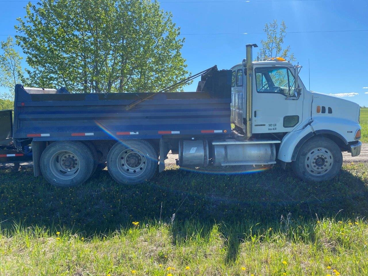 2001 Sterling LT 9500 Tandem Gravel Truck #8670 AS