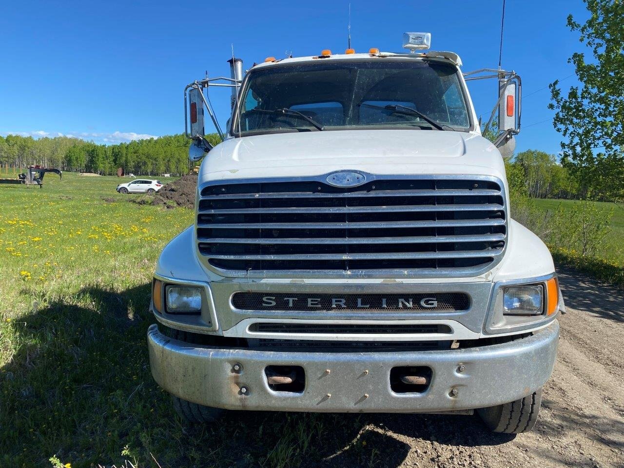 2001 Sterling LT 9500 Tandem Gravel Truck #8670 AS