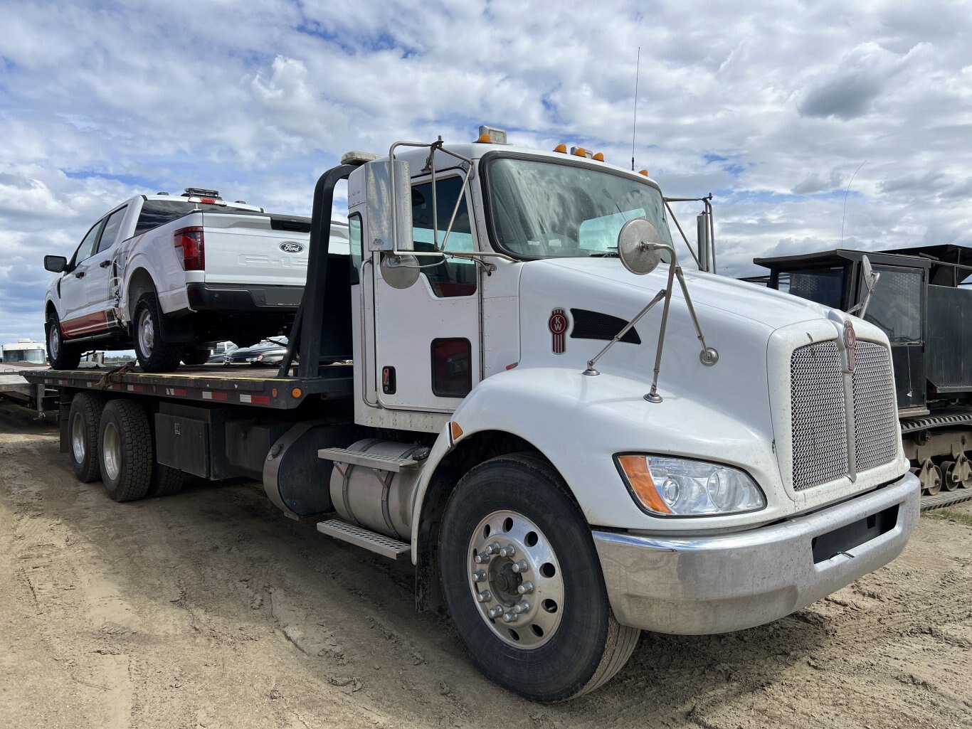 2016 Kenworth T370 Tow Truck with 28ft Rolldeck #8693 JF