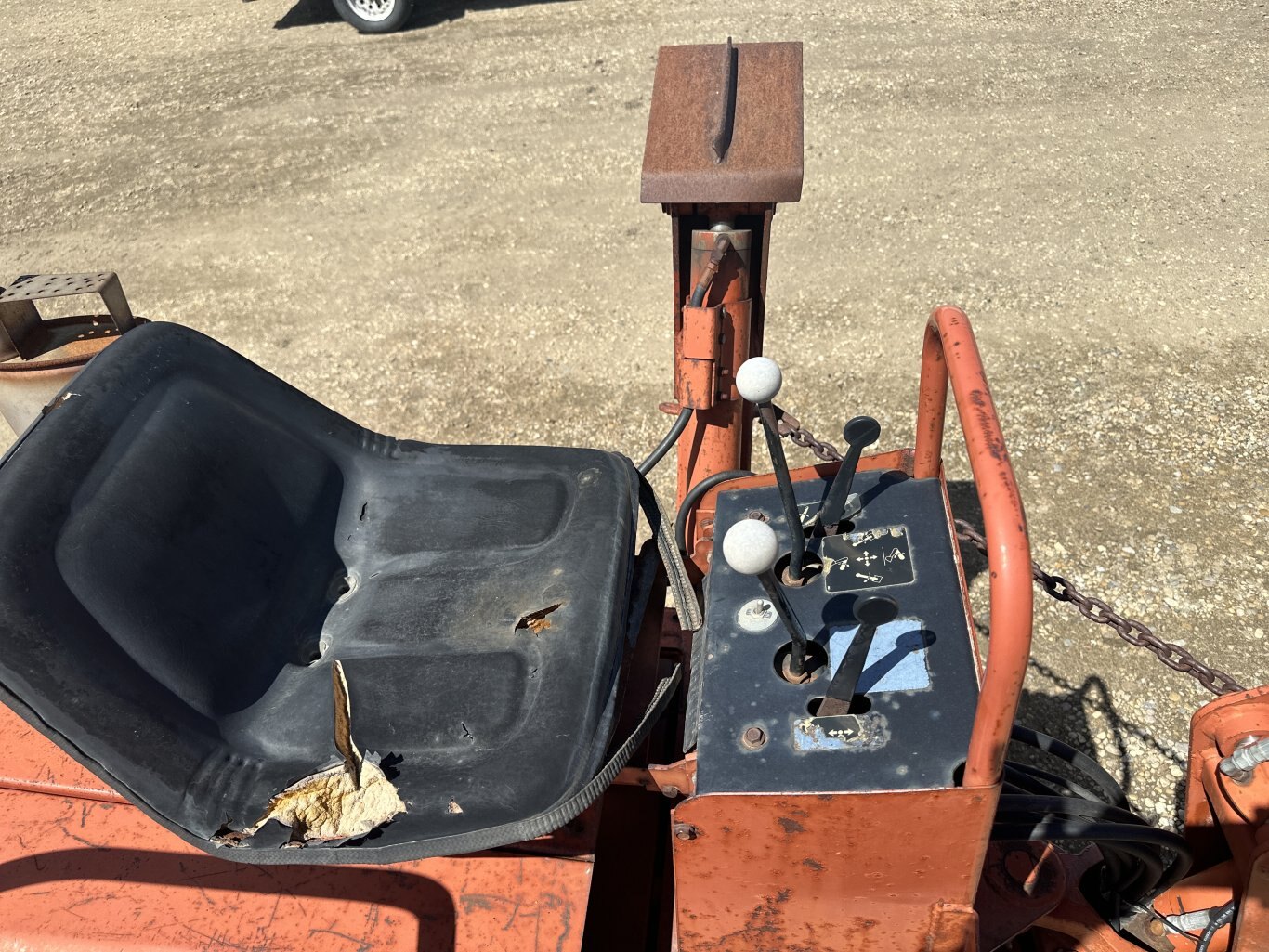 1988 Ditch Witch 4010DD Ride On Trencher #8680 JA