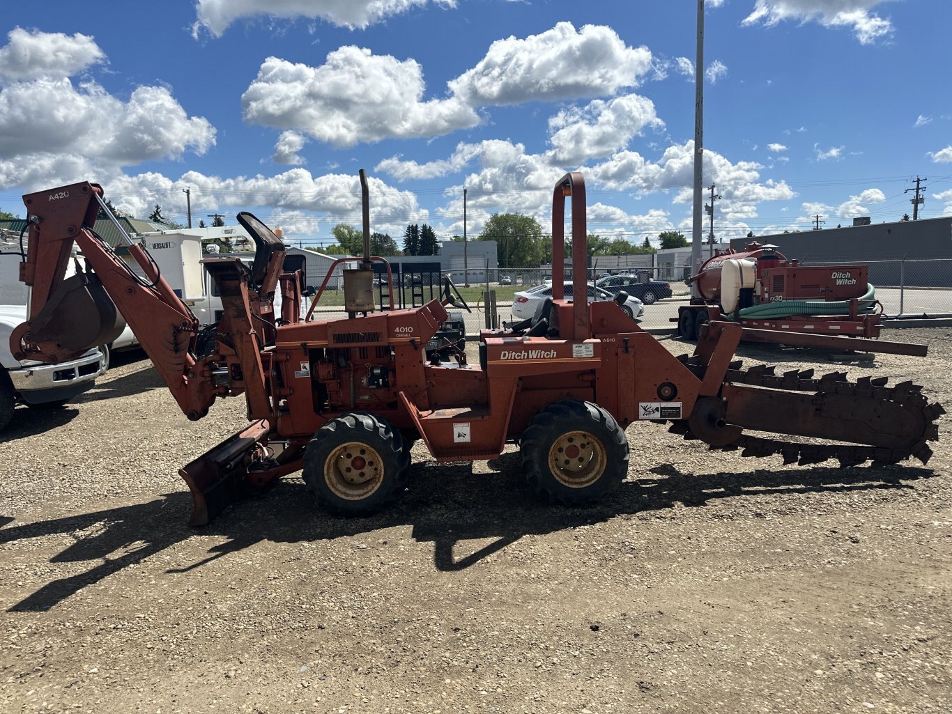 1988 Ditch Witch 4010DD Ride On Trencher #8680 JA